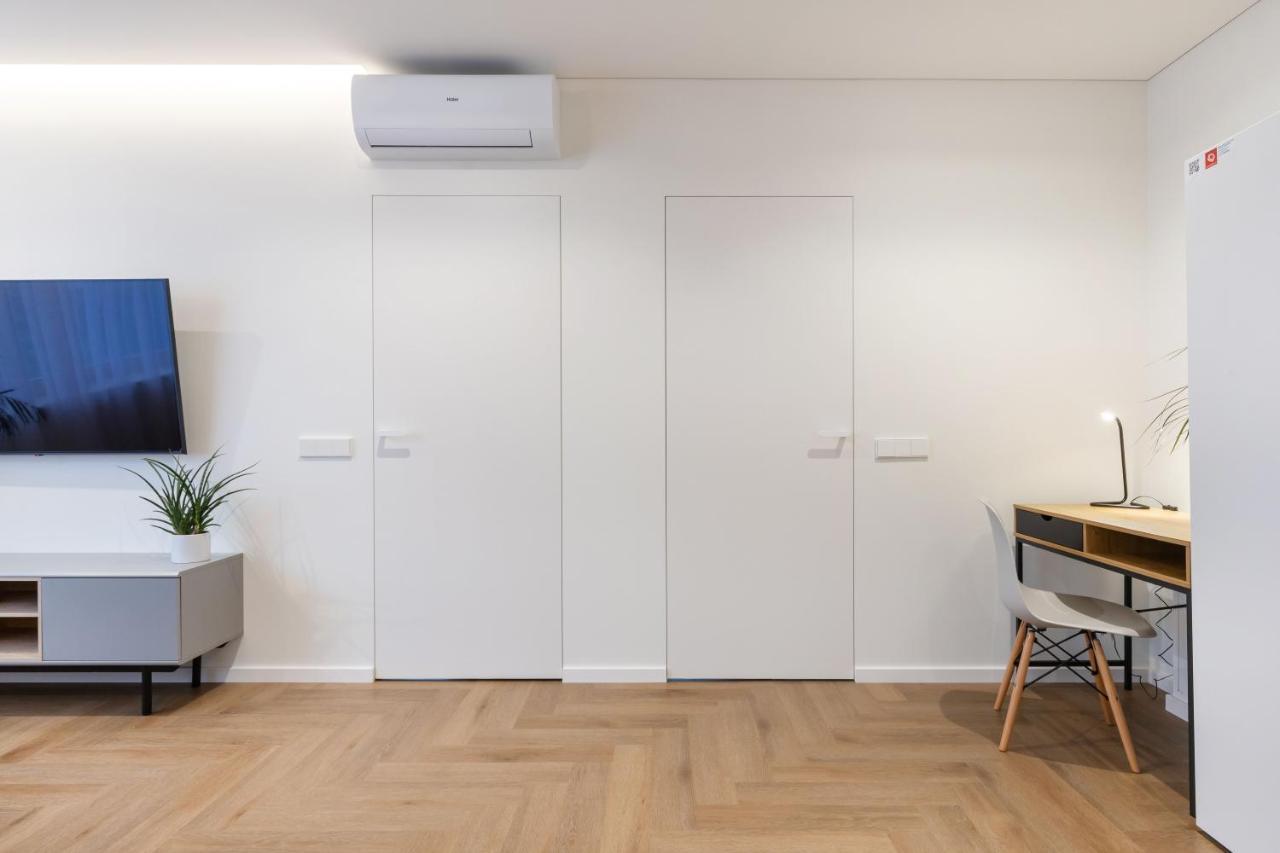 3 Bedroom Apart/24H Self Check In/Free Parking/Up To 6 People/ Vilnius Kültér fotó